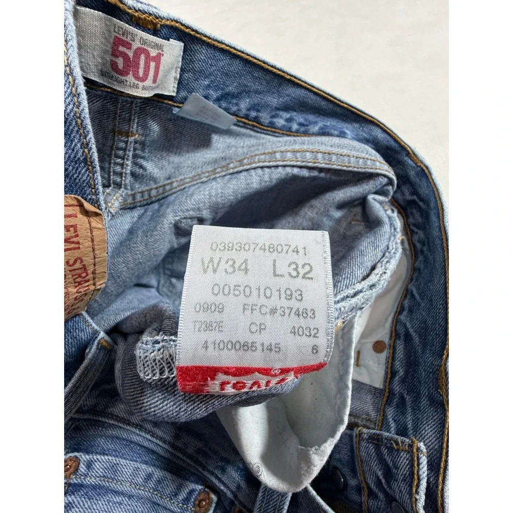Levis 501 Original Straight Leg Jeans Medium Wash Blue Cotton W34 L32 Mens